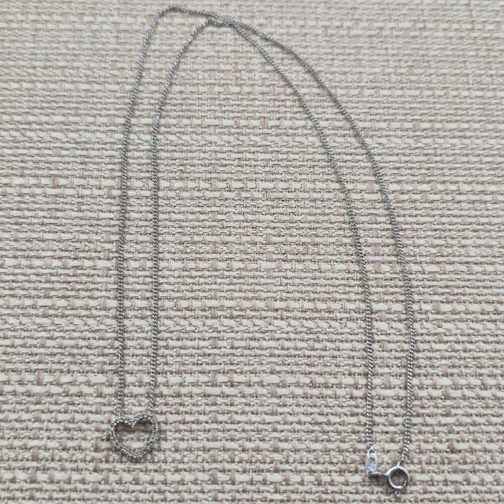 19 Inch Sterling Silver Genuine Diamonds Tiny Heart Necklace A6274